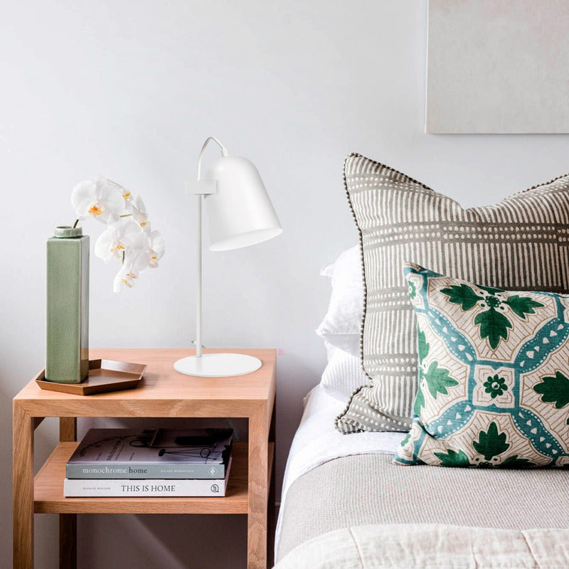 Lampara Mesa Velador Lucky Diseño Buena Luz Iluminacion Led