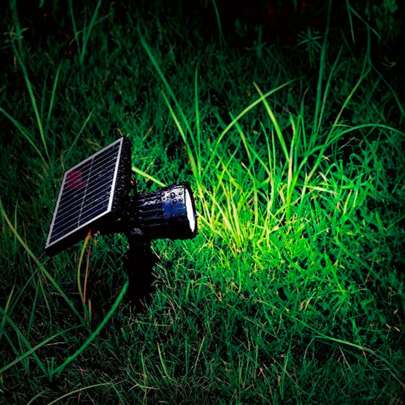 Foco Estaca Iluminacion Led Solar Jardin Calidad Buena Luz Negro